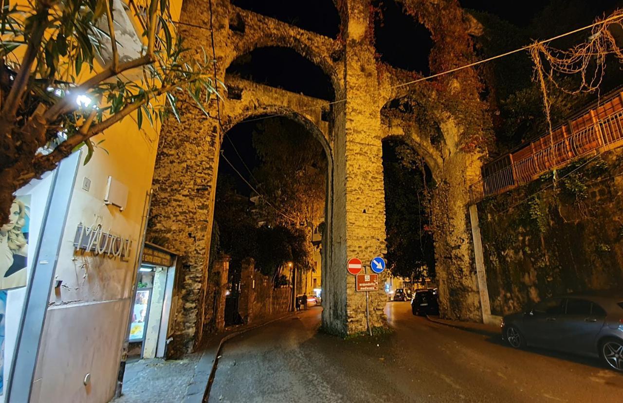 Bed and Breakfast La Casa Sugli Archi Salerno Exterior foto